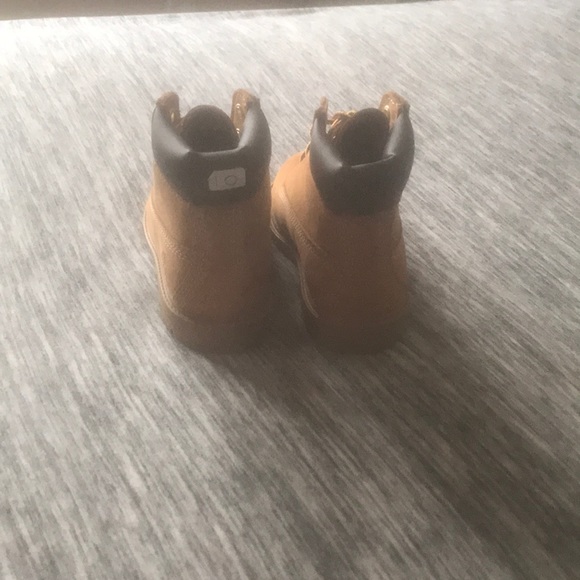 Timberlands - Picture 3 of 3